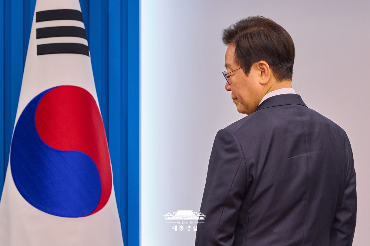 2025년 11월 14일 국민 여러분께 보고드립니다 사진