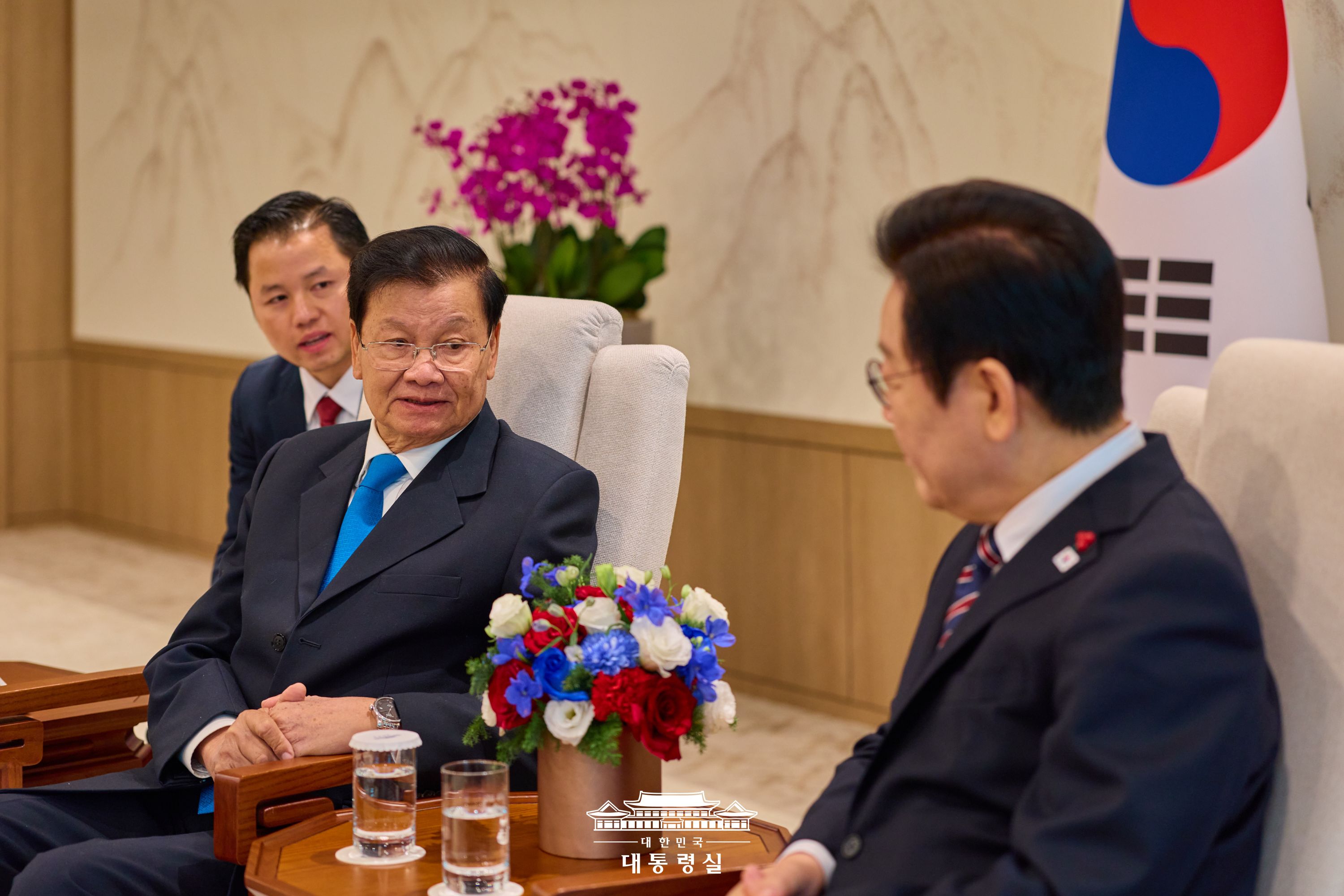 2025년 12월 15일 이재명의 오늘 슬라이드2