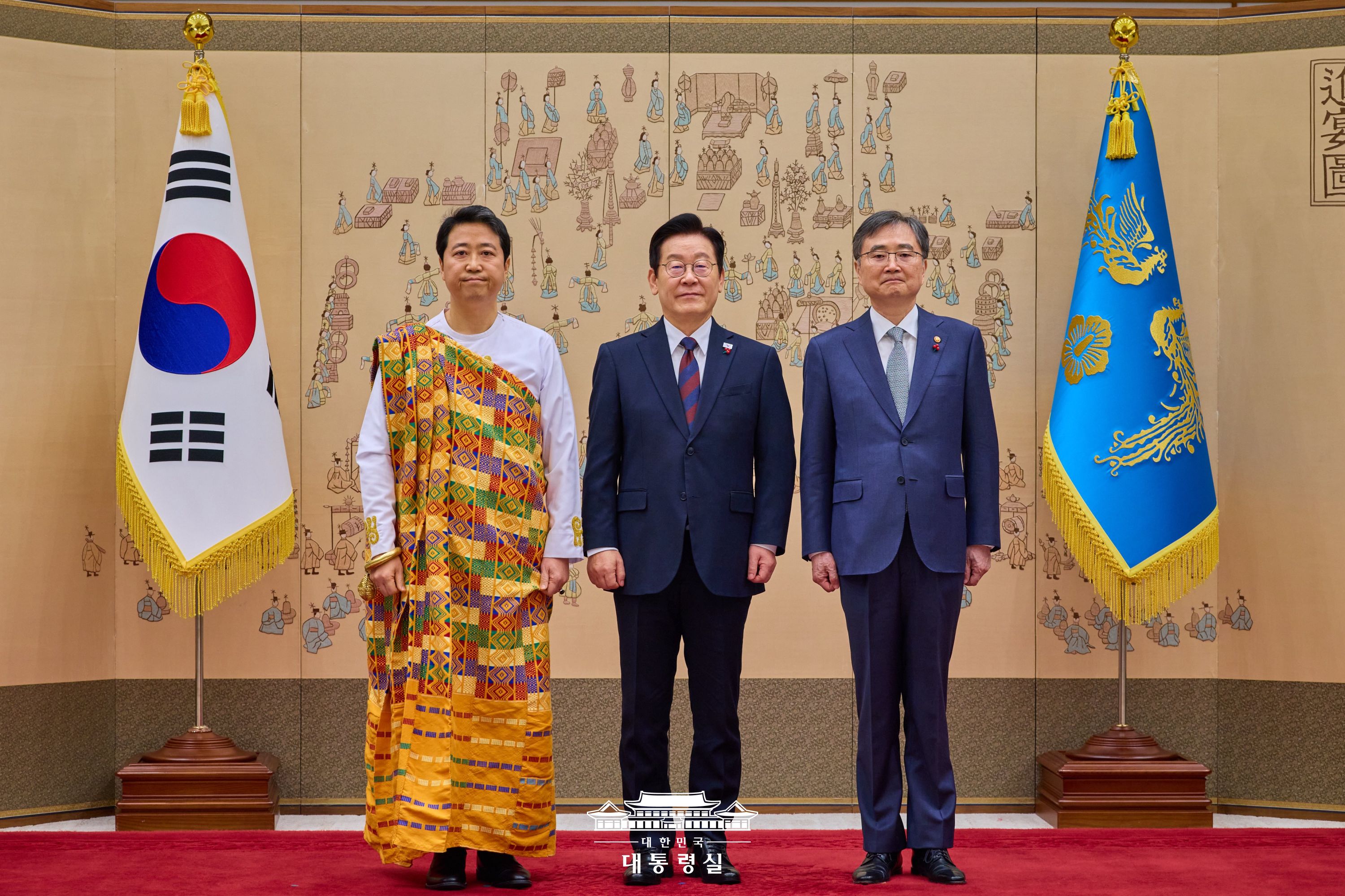 든든한 가교 역할해 주실 신임 주한대사 여러분을 환영합니다 슬라이드4