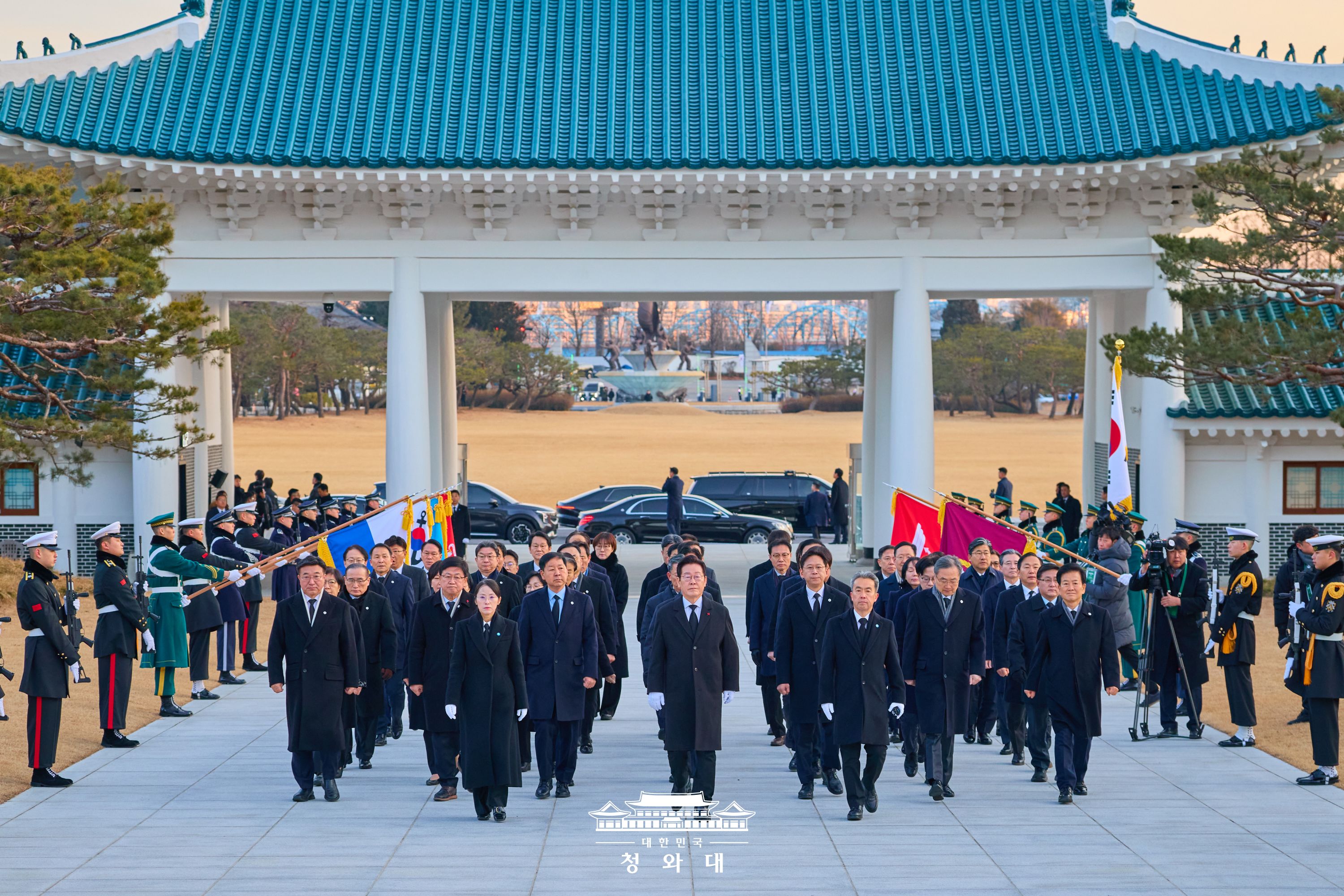 국립서울현충원 참배 슬라이드1