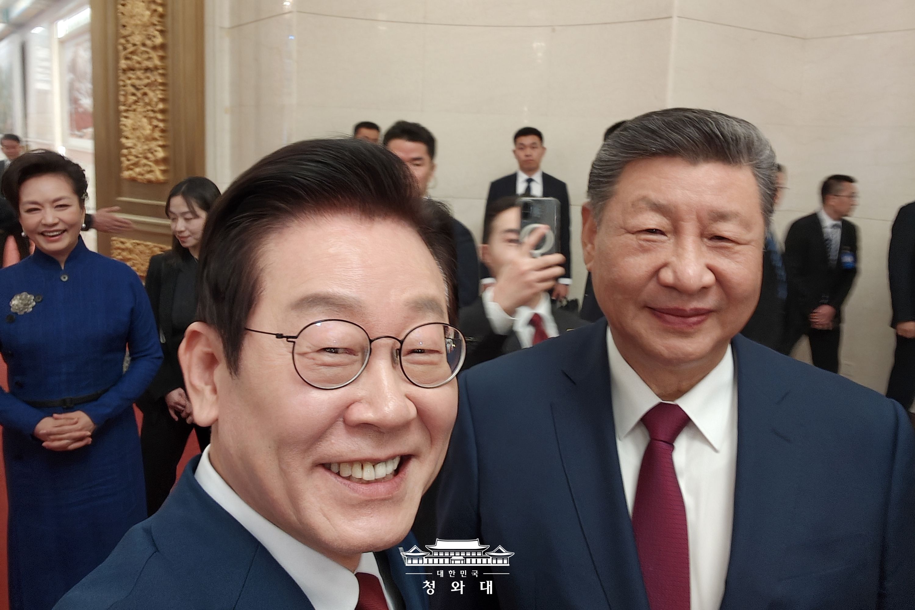 2026년 1월 6일 국민 여러분께 보고드립니다 슬라이드2