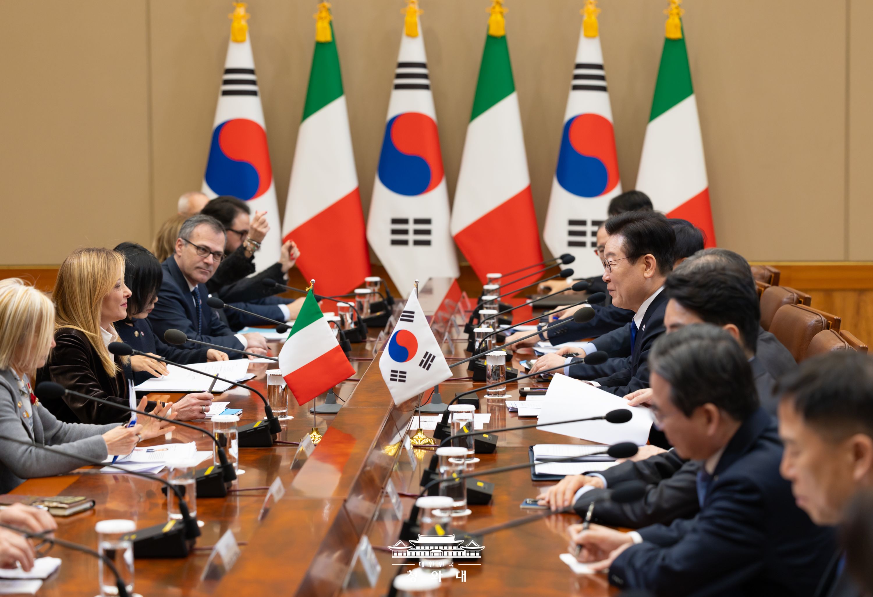 한·이탈리아 정상회담 확대회담 슬라이드23