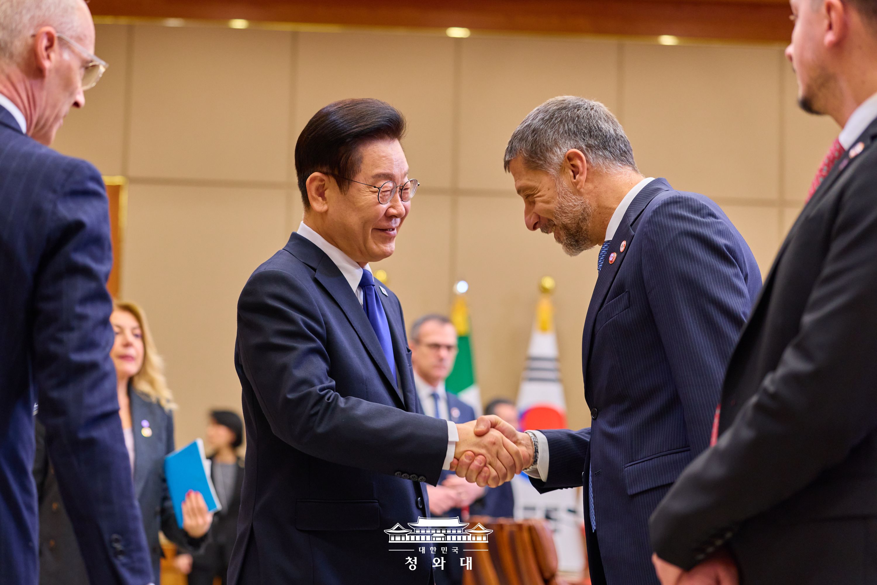 한·이탈리아 정상회담 확대회담 슬라이드25