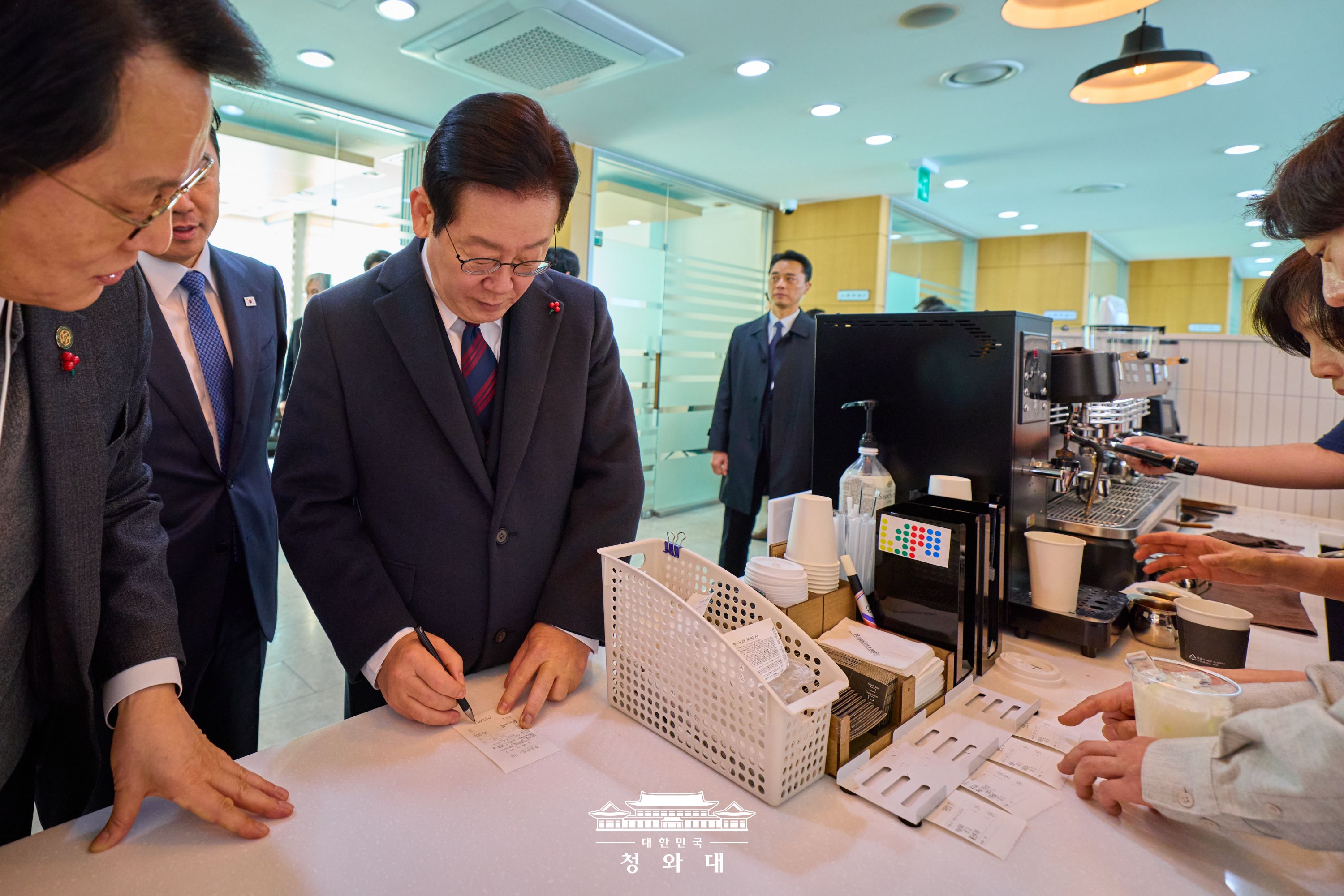 청와대 연풍문 카페방문 슬라이드2