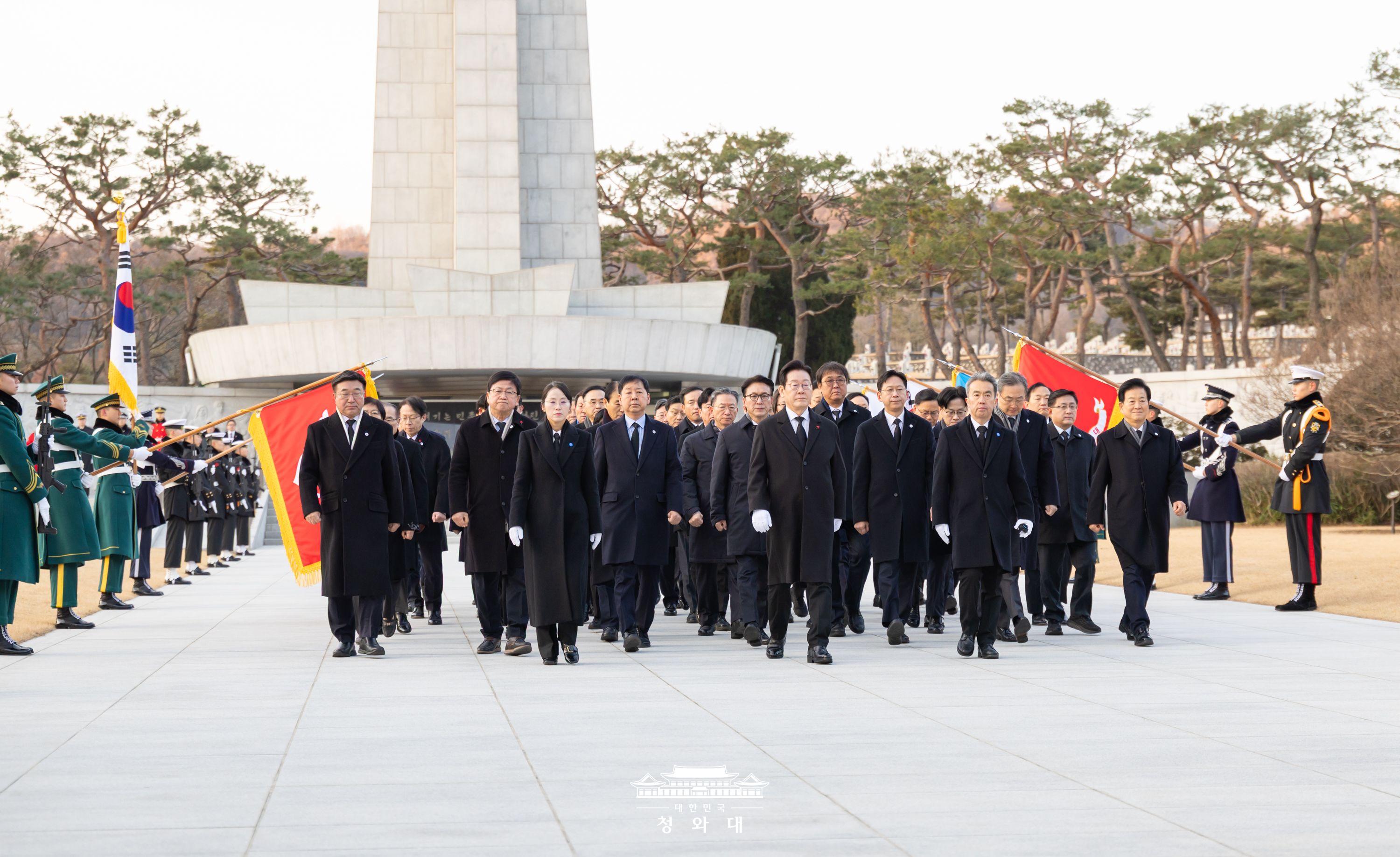 국립서울현충원 참배 슬라이드10