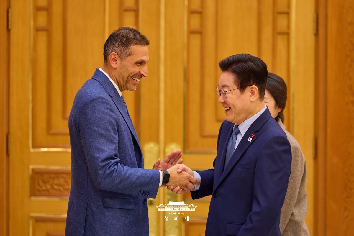 '칼둔' 아부다비 행정청장 접견 사진