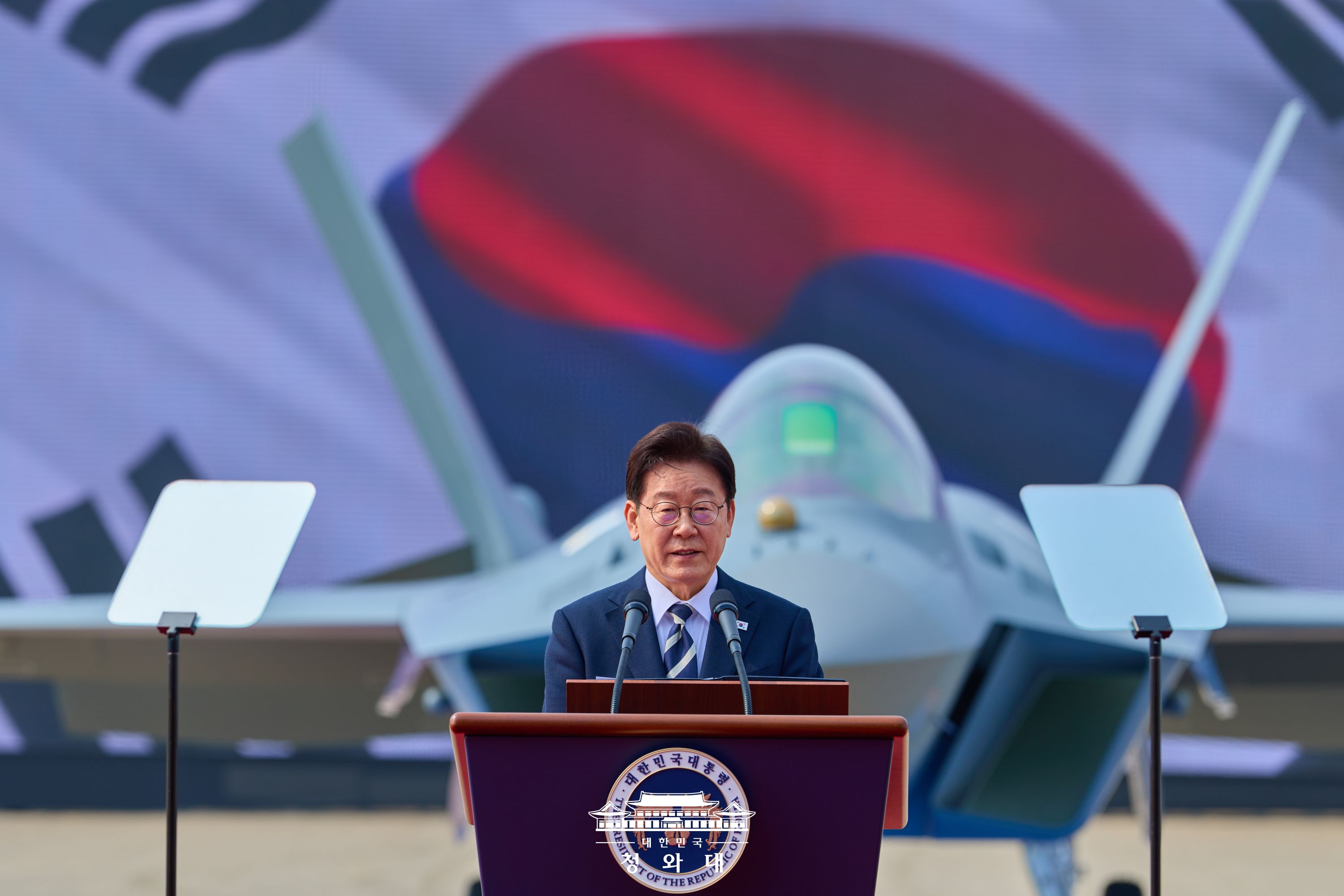 KF-21 양산 1호기 출고식 및 생산현장 시찰 슬라이드1