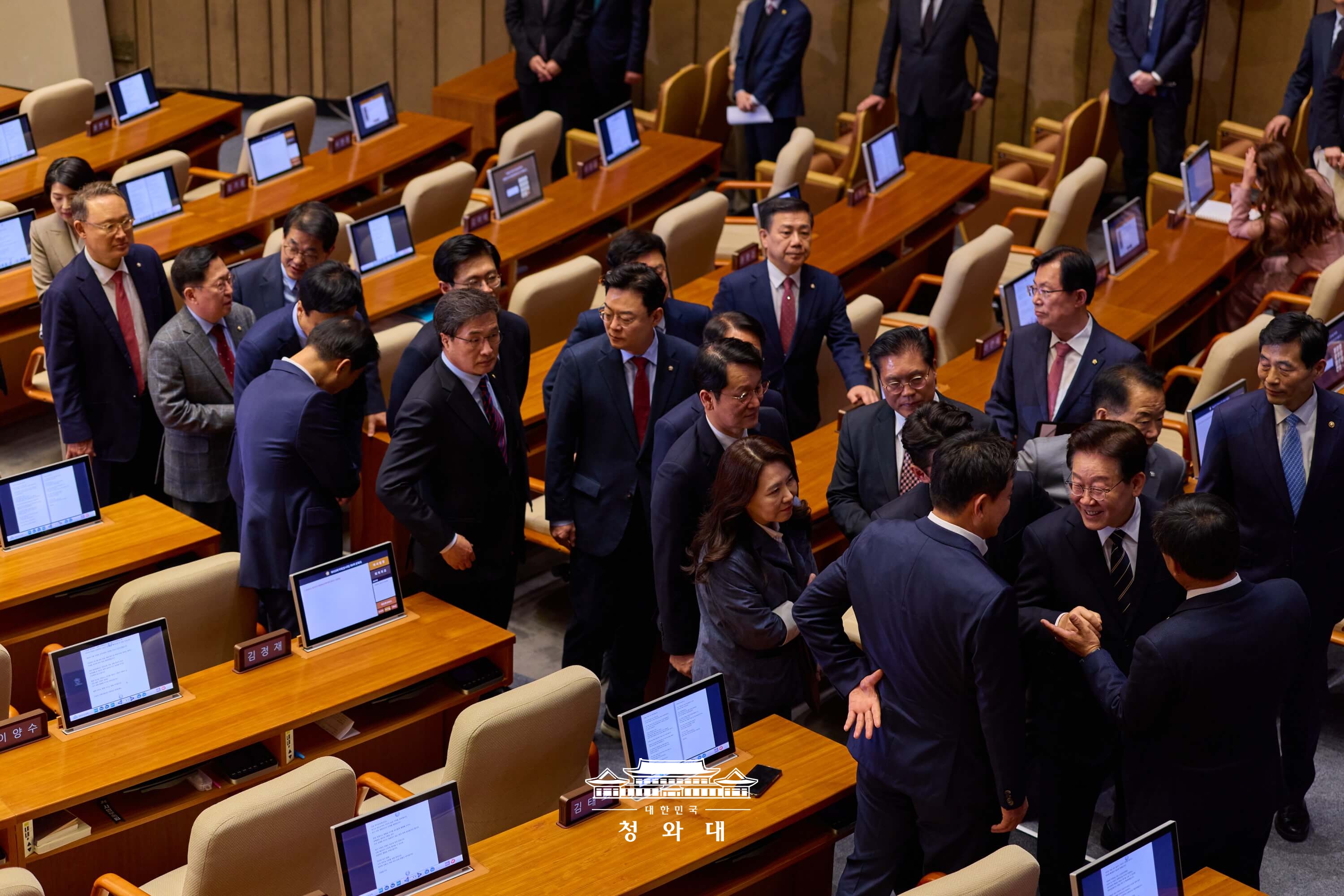 제1차 추가경정예산안 시정연설 및 사전환담6