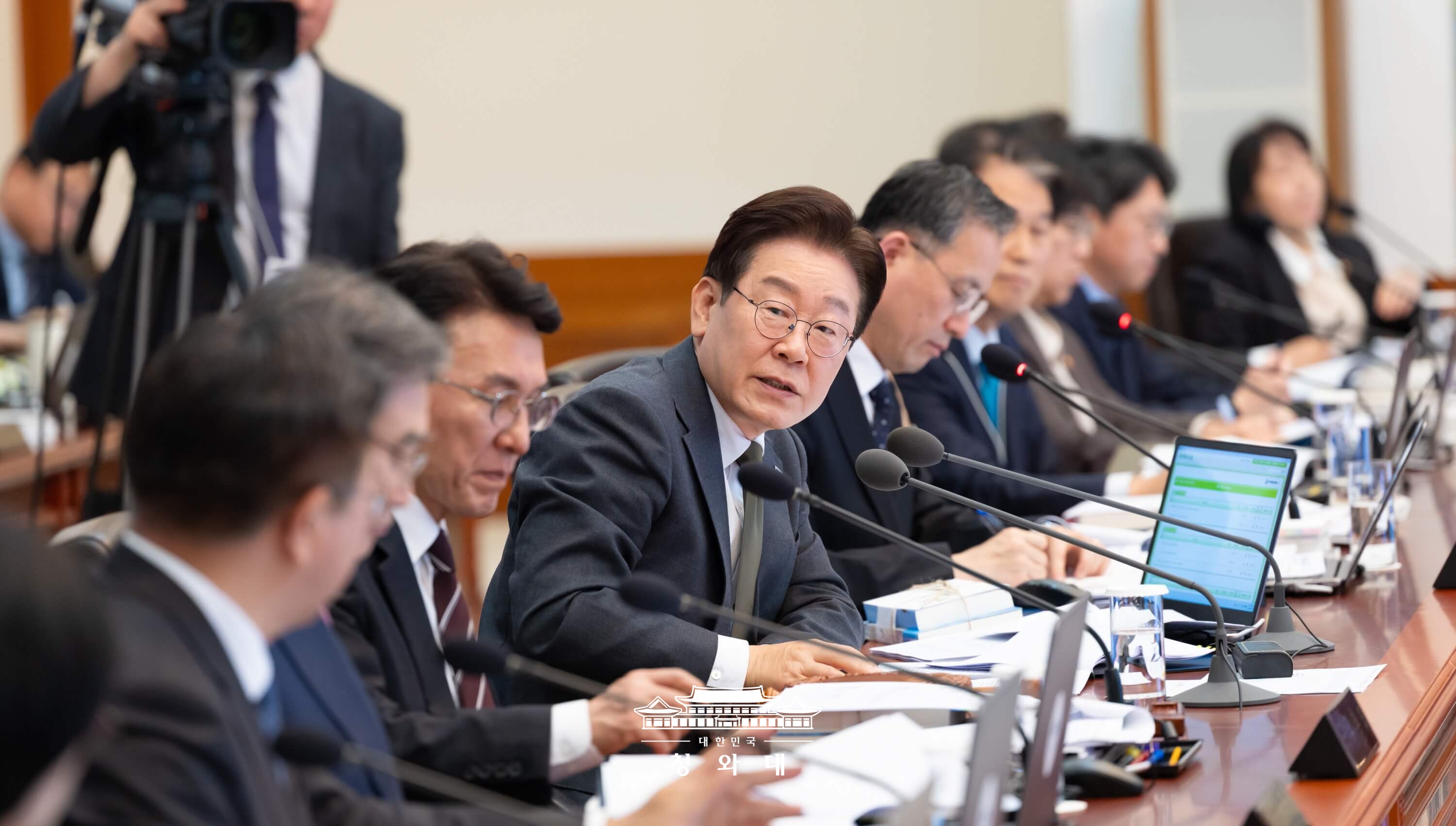 제16회 국무회의 겸 제5차 비상경제점검회의1