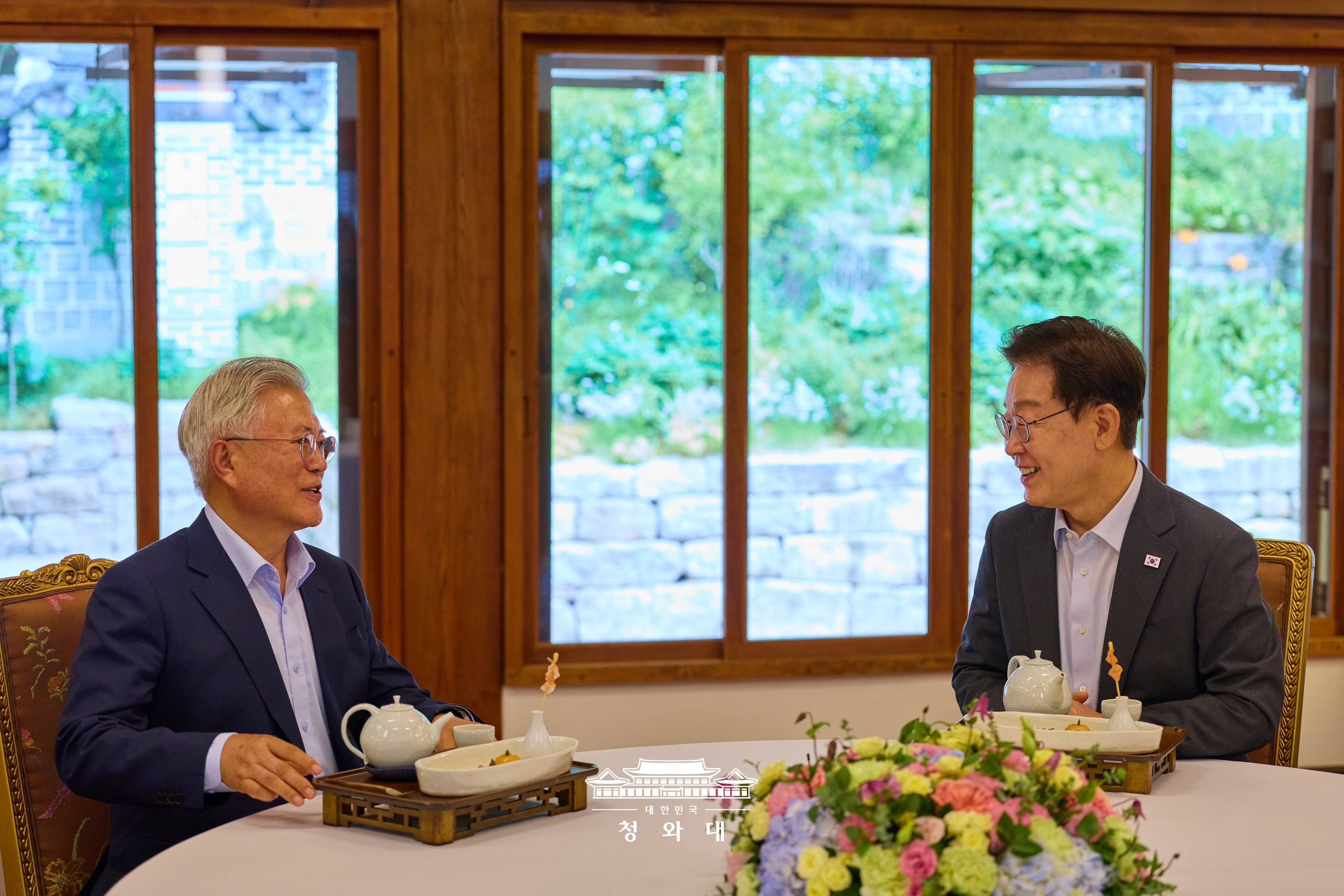 문재인 전 대통령 오찬
