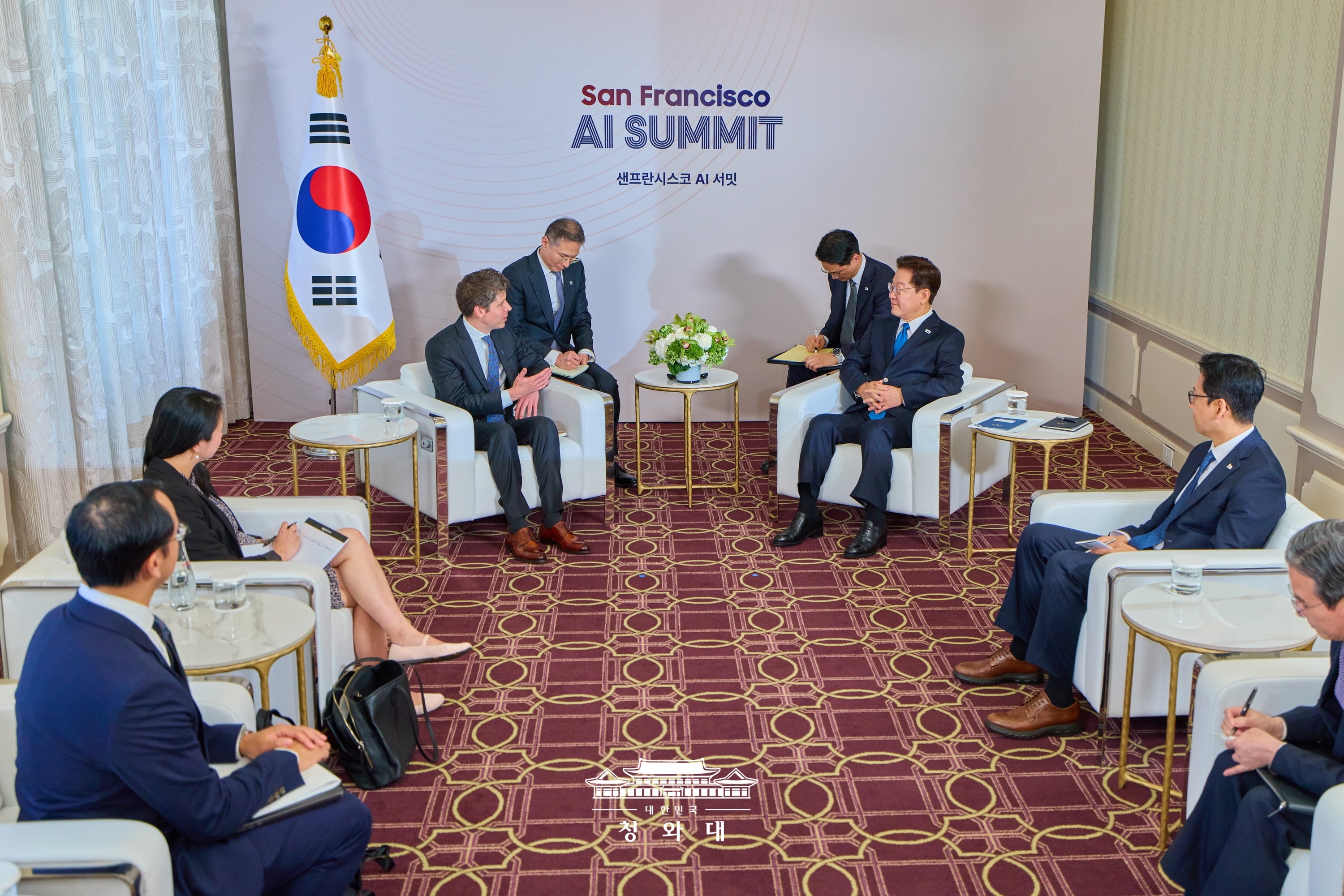 '샘 알트만' 오픈AI CEO 면담
