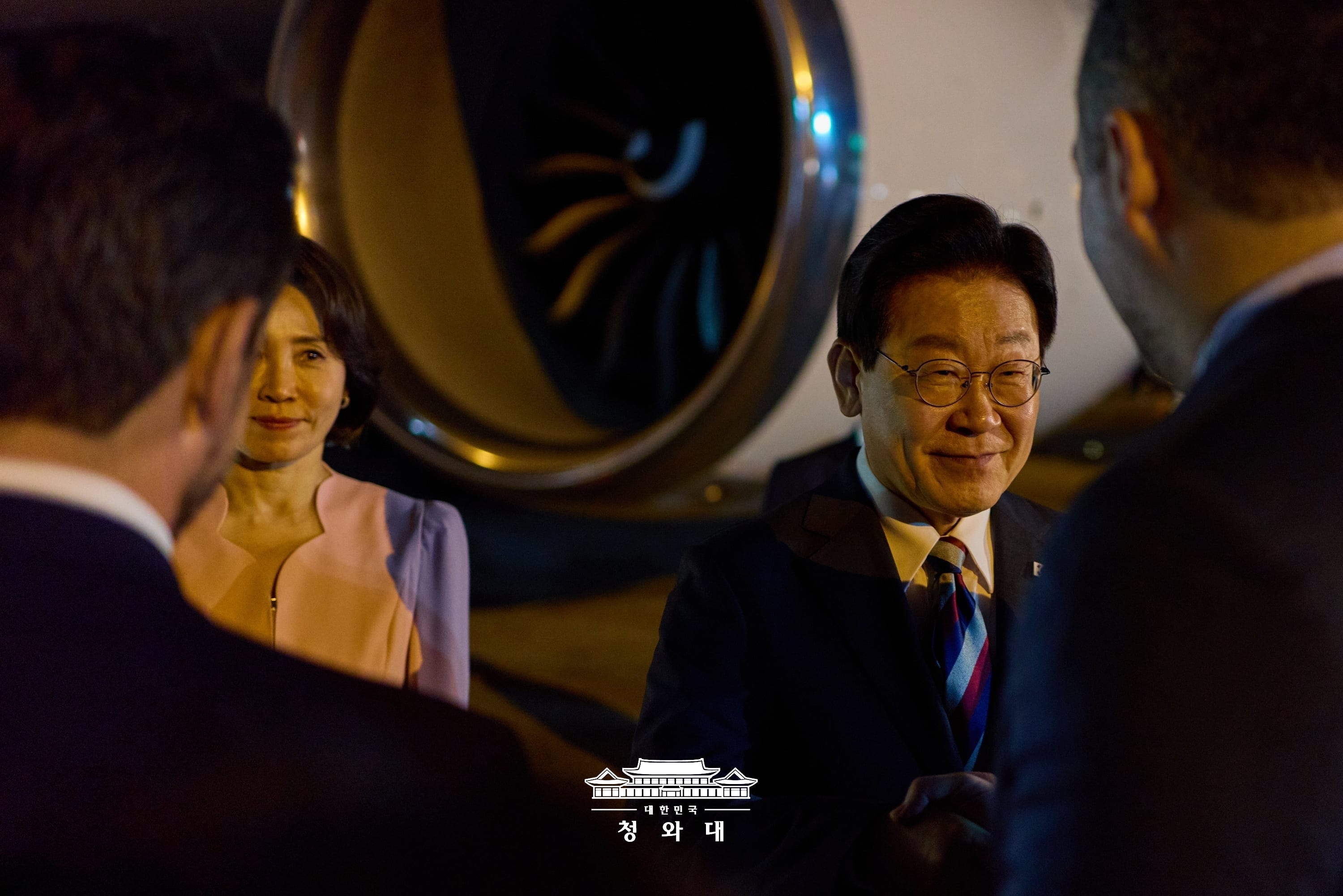 공항 도착행사(과룰류스 국제공항)