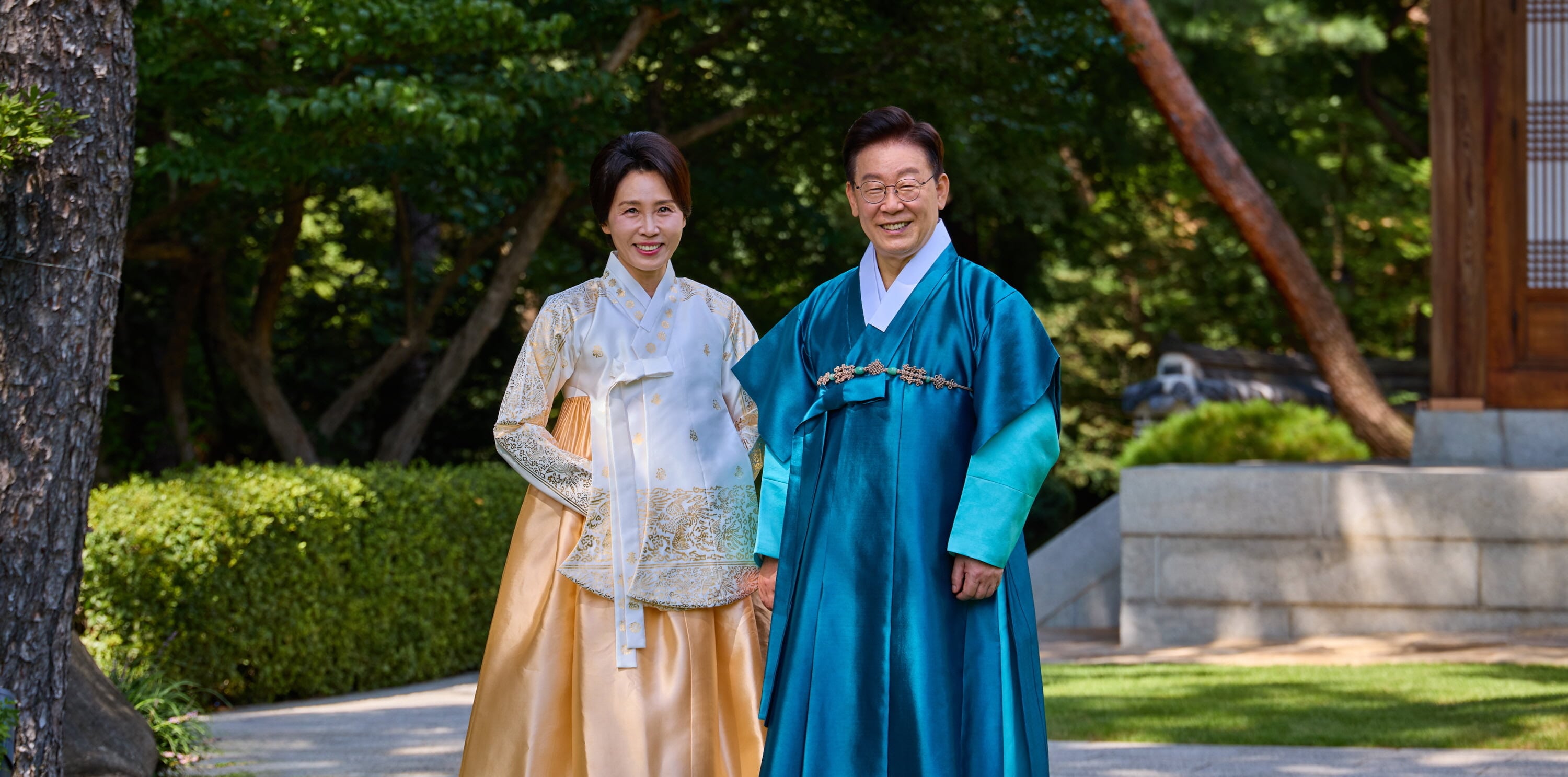 메인슬라이드 15