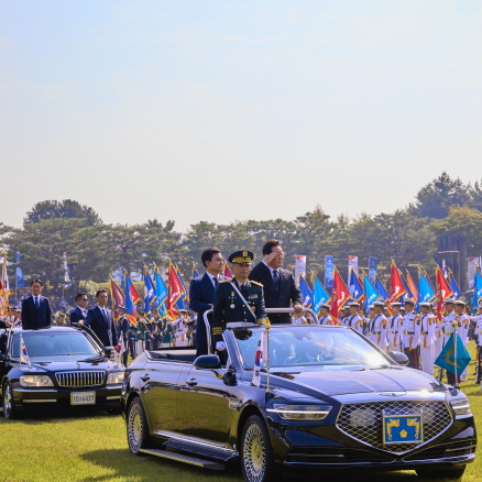 국민의 군대를 위한 민주적·제도적 통제 강화