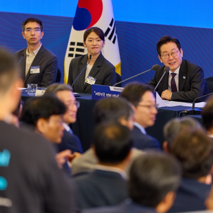 진짜 성장을 뒷받침하는 생산적 금융 